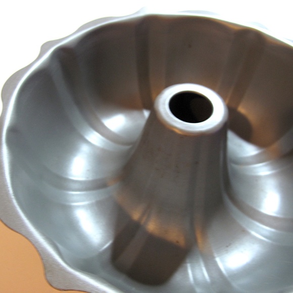 Nonstick steel Round Cake Pan for Baking - Picture 8 of 10